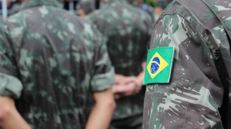 Os 480 militares do Arsenal foram aquartelados quando a ausência das armas foi notada