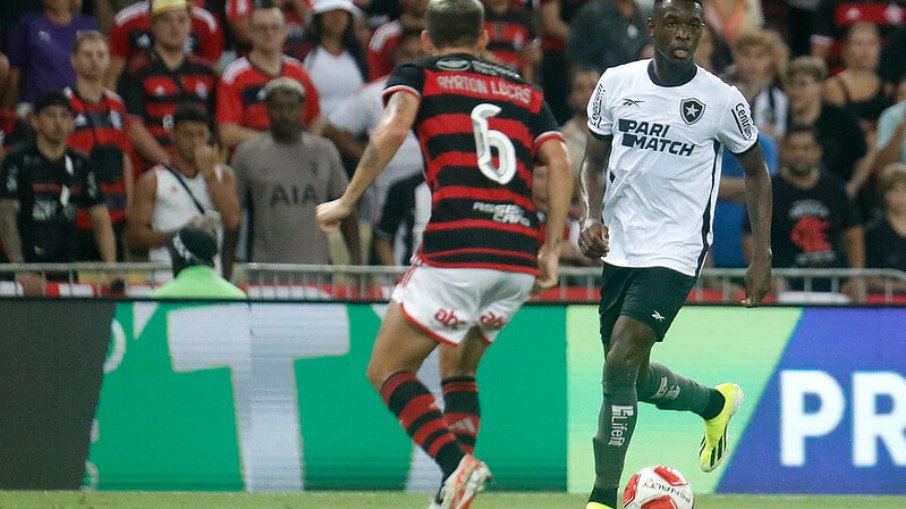 Flamengo e Botafogo se enfrentam neste domingo, pelo Brasileirão