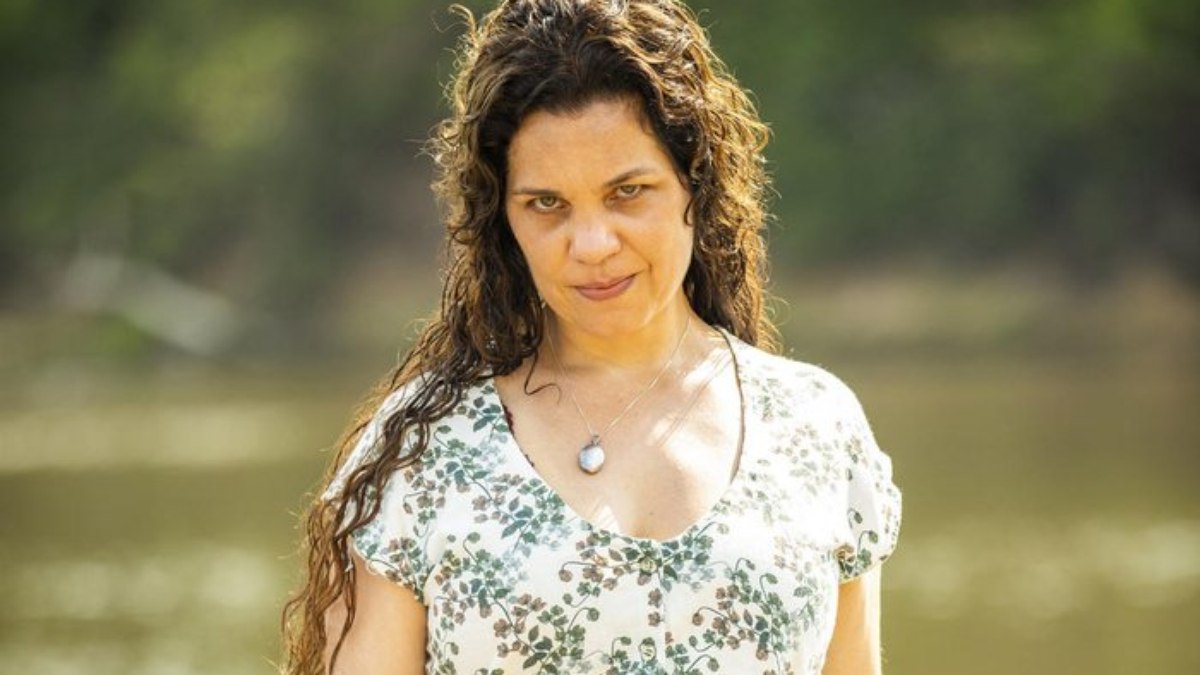 Isabel Teixeira como Maria Bruaca em 'Pantanal'