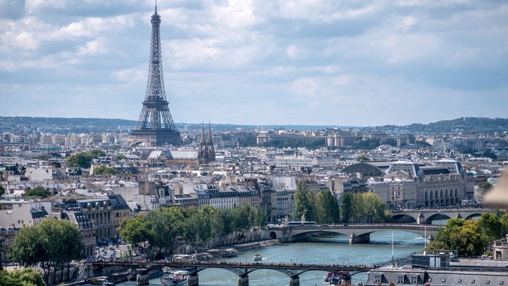 Paris lidera ranking das cidades onde mais
roubam turistas