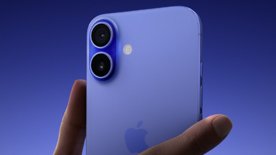 iPhone 16 na cor azul 