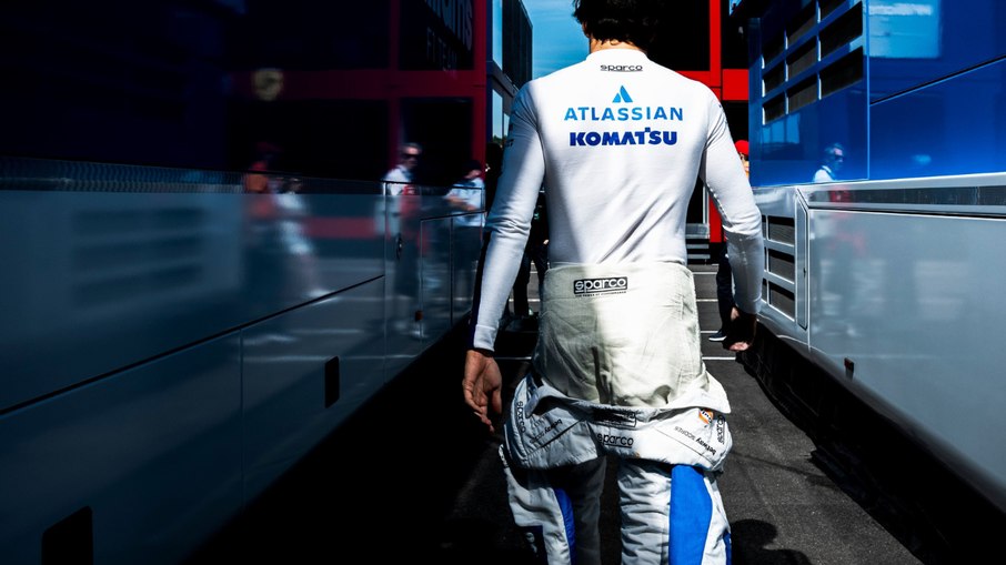 Carlos Sainz é piloto da Williams