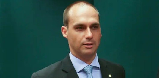 PL quer mudar regimento da Câmara para Eduardo Bolsonaro continuar afastado