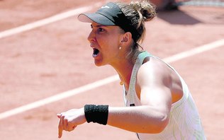 Bia Haddad faz história! Veja onde assistir ao jogo da tenista brasileira  na semifinal de Roland Garros - Seu Dinheiro