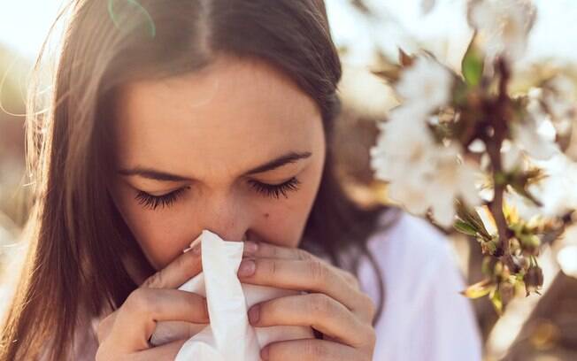 Contra alguns males, existem vacinas que nos imunizam para a vida, mas outros, como a gripe, exigem uma nova versão a cada ano Contra alguns males, existem vacinas que nos imunizam para a vida, mas outros, como a gripe, exigem uma nova versão a cada ano