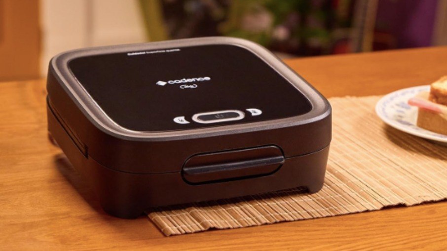 A Sanduicheira Elétrica Cadence Click é o produto de cozinha mais vendido da Amazon