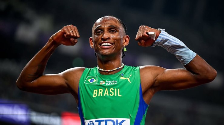 Brasileiro%20tem%20bi%20mundial%20%22anulado%22%2C%20mas%20garante%20a%20prata
