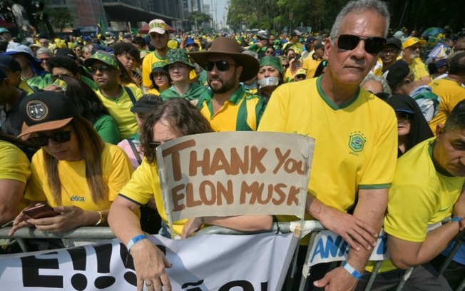 Apoiadores do ex-presidente Jair Bolsonaro (2019-2022) em manifestação em São Paulo, no dia 7 de setembro de 2024