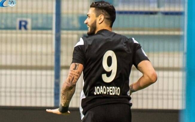 João Pedro tem média de gols impressionante