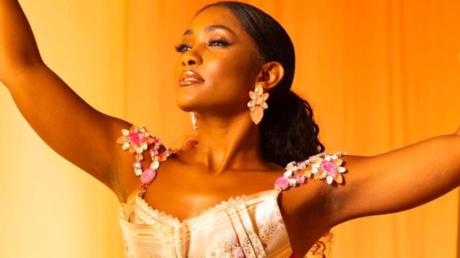 Erika Januza Erika Januza