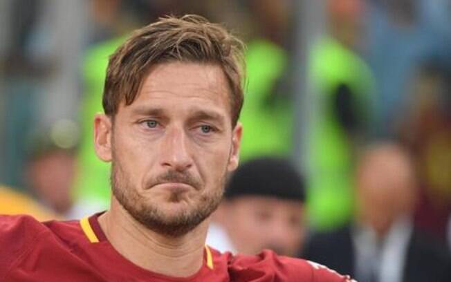 Um time inglês fez uma proposta para que Totti volte aos gramados.