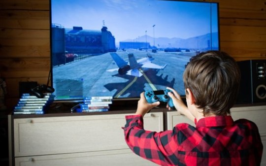 Jogos para as férias garantem diversão solo ou em grupo no PS5