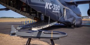 Embraer anuncia integração de míssil americano em frota militar
