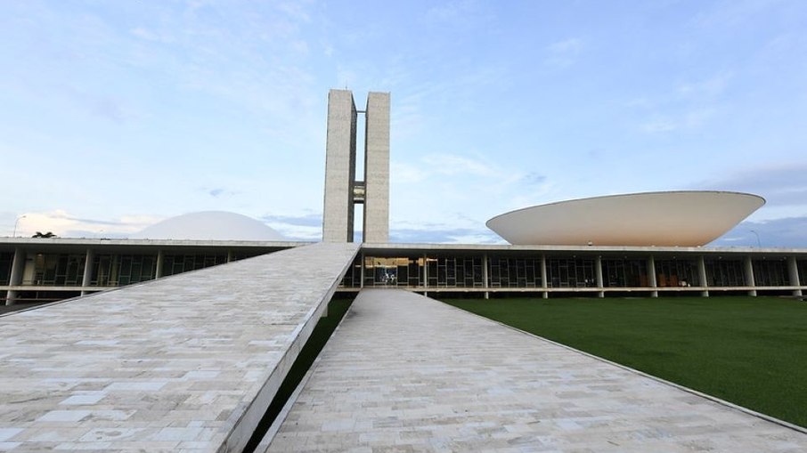 Votação de vetos às leis de saidinha e defesa da democracia é adiada