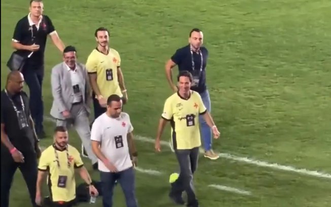 Pedrinho começa a acertar contas do Vasco