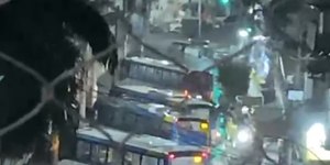 Rio: Tiroteio termina com 4 mortes e 14 ônibus sequestrados