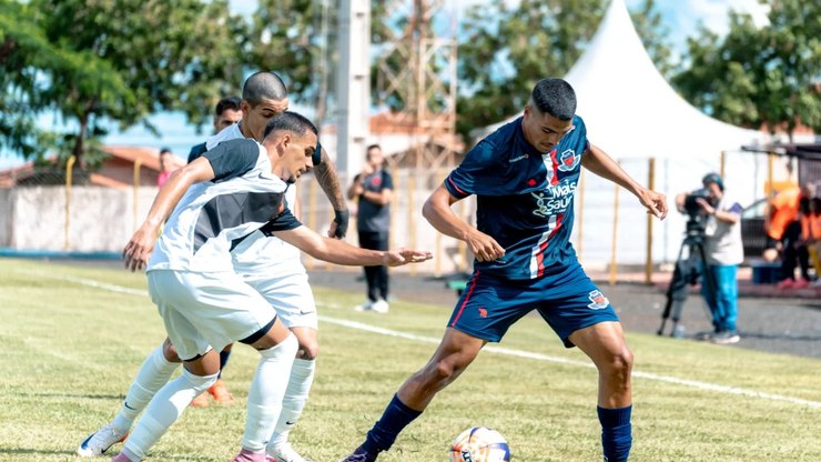 Saiba mais sobre o responsável pela 1ª grande zebra da Copinha