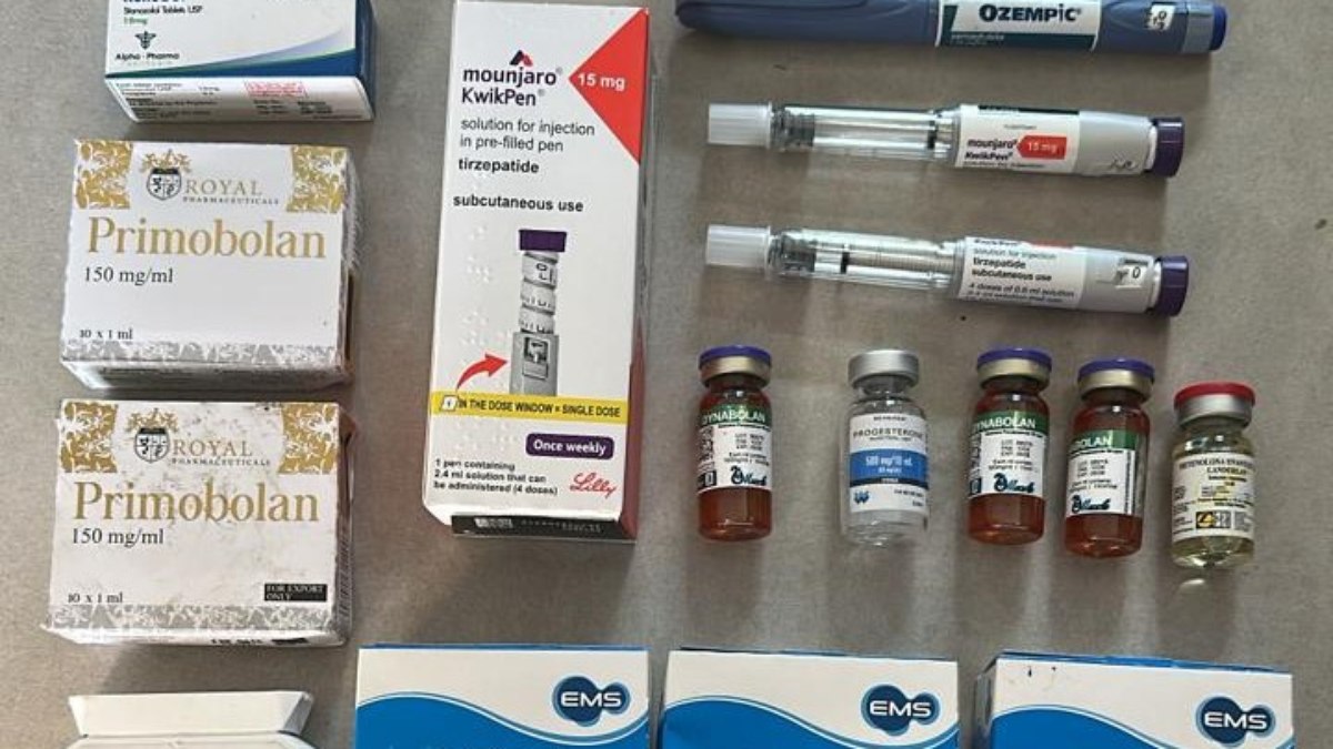 Parte dos medicamentos que foram apreendidos nas buscas Parte dos medicamentos que foram apreendidos nas buscas