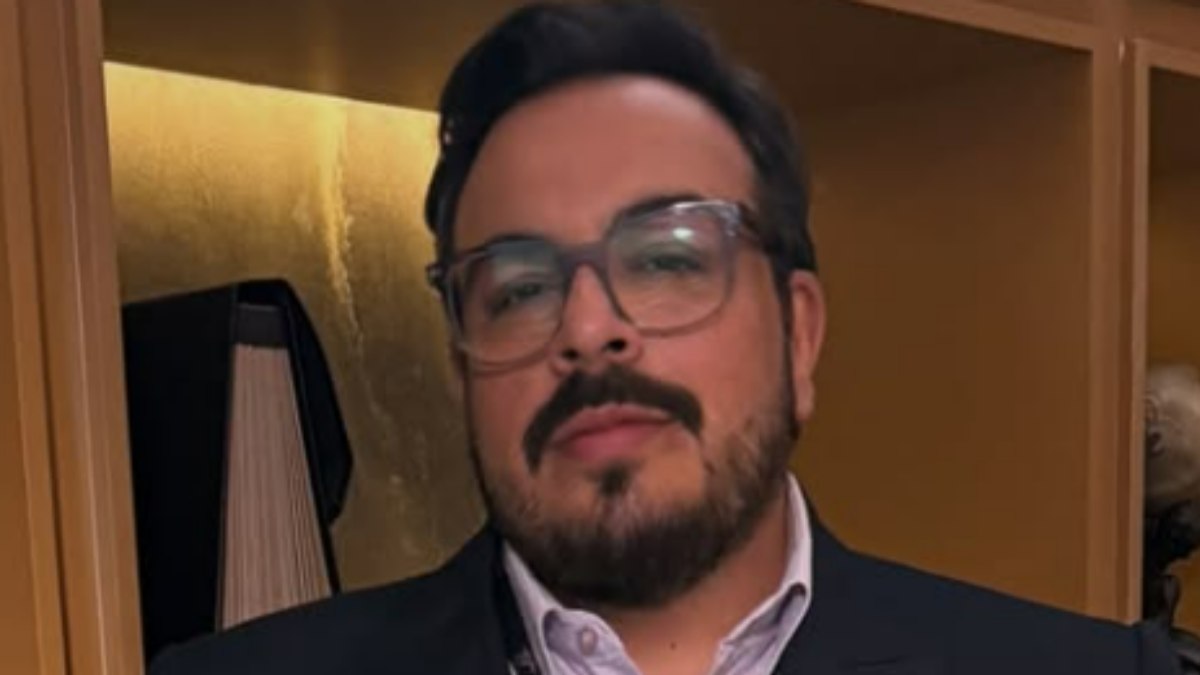 Luís Lobianco vive Freitas em Vale Tudo