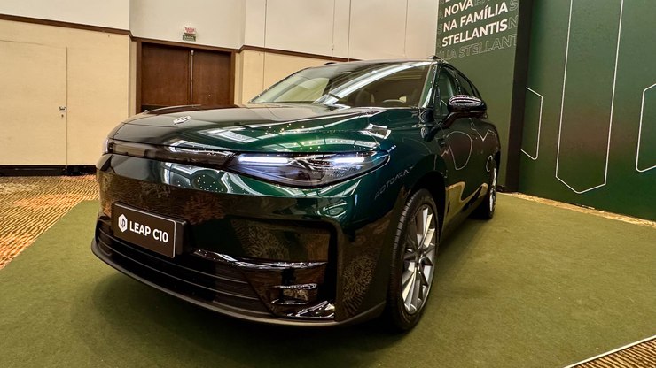 Leapmotor estreia no Brasil com C10, SUV “ultra-híbrido”