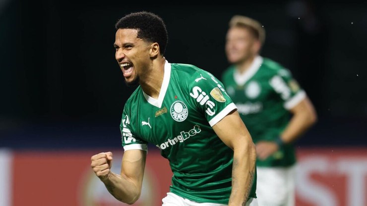 Murilo fica perto de entrar em lista histórica do Palmeiras