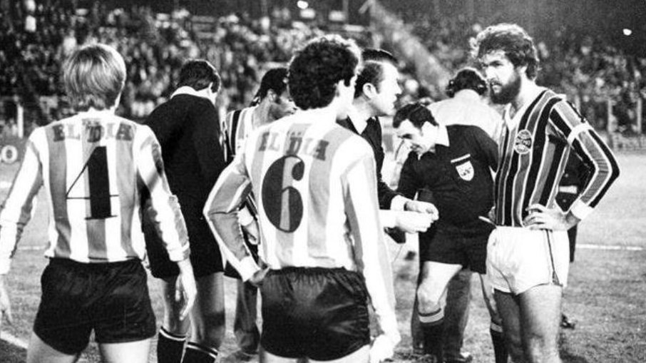 Estudiantes e Grêmio na Libertadores de 1983: a Batalha de La Plata Estudiantes e Grêmio na Libertadores de 1983: a Batalha de La Plata