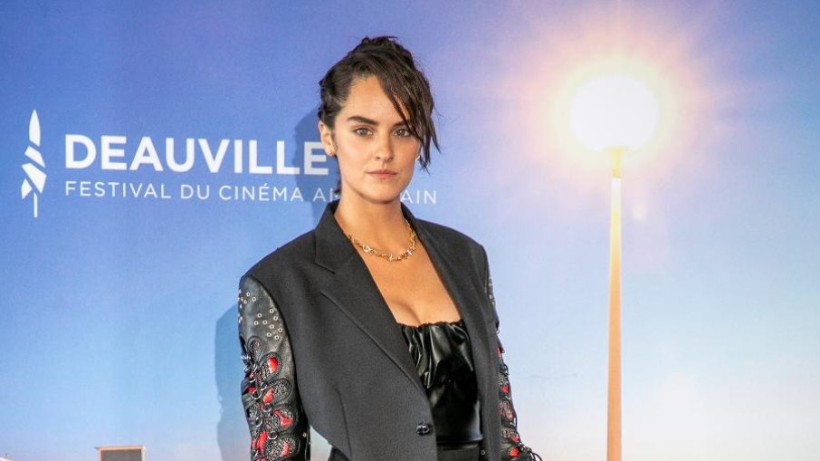 Noémie Merlant é a nova protagonista da franquia erótica 