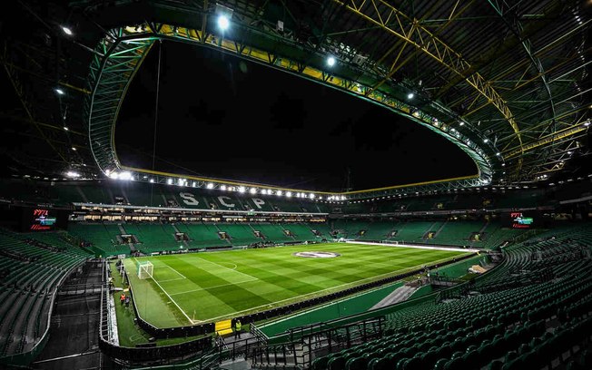 Duelo ocorre nesta quarta-feira, pela Champions League