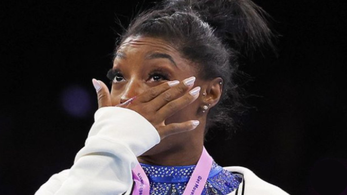 Mãe de Simone Biles quer o perdão da filha após abandono por vício em drogas