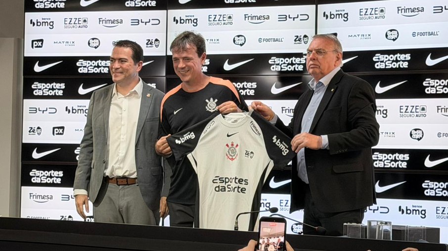 Fernando Diniz apresentado no Corinthians