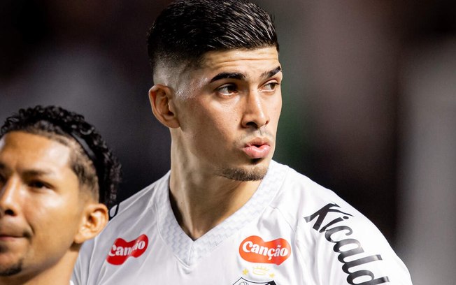 Adonis Frías é vendido ao futebol mexicano Adonis Frías é vendido ao futebol mexicano