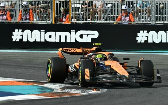 O carro da McLaren do britânico Lando Norris durante o Grande Prêmio de Miami neste domingo, 5 de maio de 2024