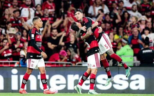 Flamengo vence Fluminense pelo Brasileirão
