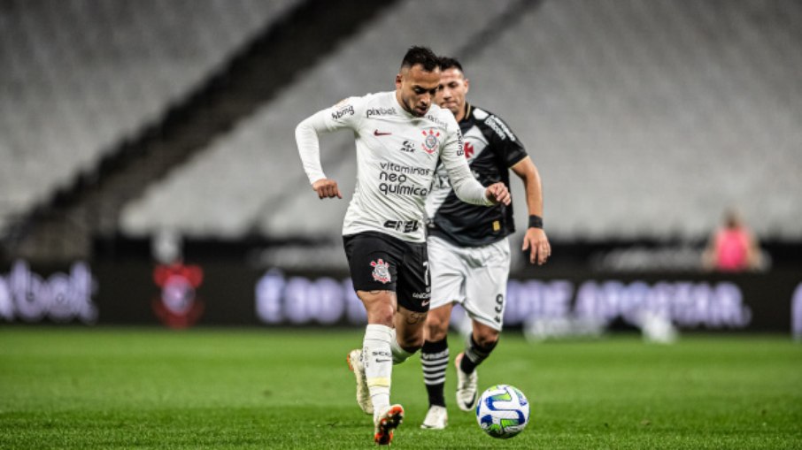 Maycon e Corinthians negociam renovação do empréstimo