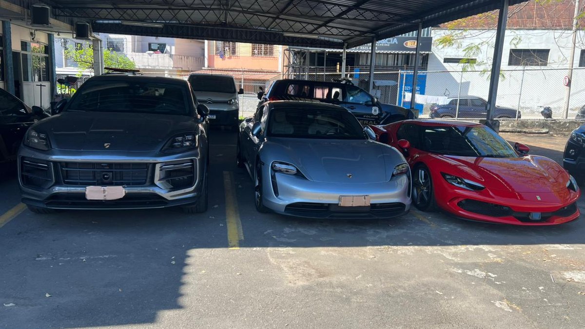 Ferrari e Porsches são apreendidos em caso de fraude no Fundeb