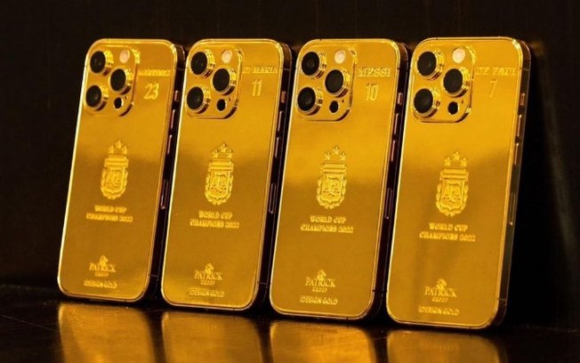 Messi gasta R$ 1 mi em celulares banhados a ouro para presentear colegas da seleção