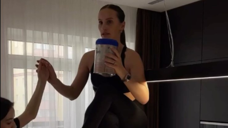 Influenciadora%20quebra%20coluna%20em%20desafio%20do%20salto%20no%20TikTok