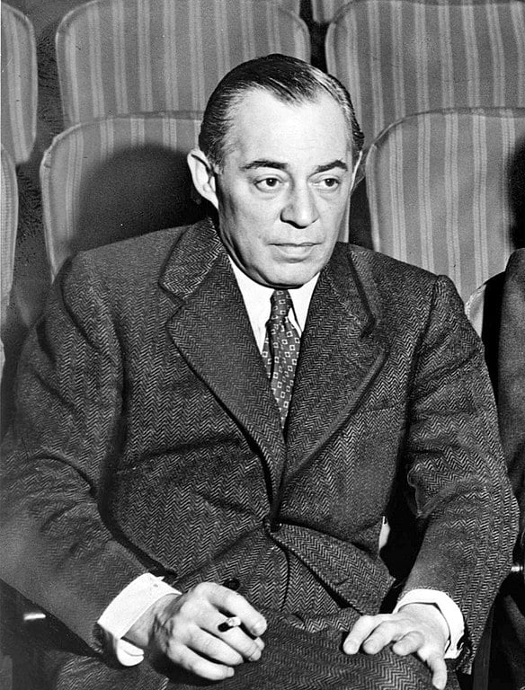 #1. Richard Rodgers (1902-1979) - Embora ainda não existisse o termo na época, o compositor foi o primeiro a conquistar o “EGOT”, em 1962. Ele chegou a compor mais de 900 canções e quarenta musicais para Broadway, além de trilhas para cinema e televisão.