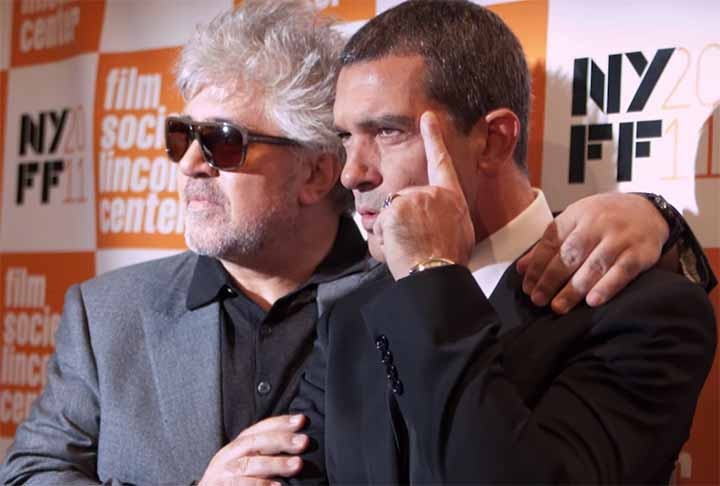 Como boa parte da filmografia de Almodóvar tem mulheres como protagonistas, poucos foram os atores que tiveram presença constante em trabalhos do diretor. Uma das exceções é Antonio Banderas, que atuou em sete longas do cineasta. 
 Reprodução: Flipar