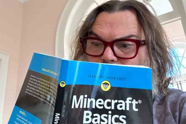 Em entrevista com o IGN, o ator Jack Black revelou detalhes de sua preparação para interpretar Steve no live-action de Minecraft. Reprodução: Flipar