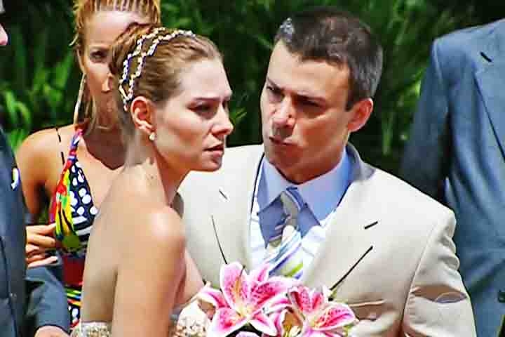 Em 2005, Leonardo iniciou uma nova fase de sua carreira ao assinar contrato com a Rede Record. Na emissora, destacou-se como o vilão Vitor Lopo Júnior na novela “Prova de Amor”. 

 Reprodução: Flipar