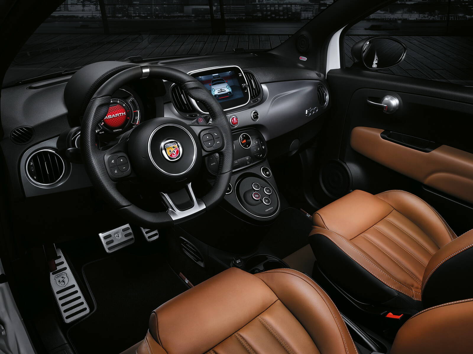 Fiat 500 Abarth 595. Foto: Divulgação