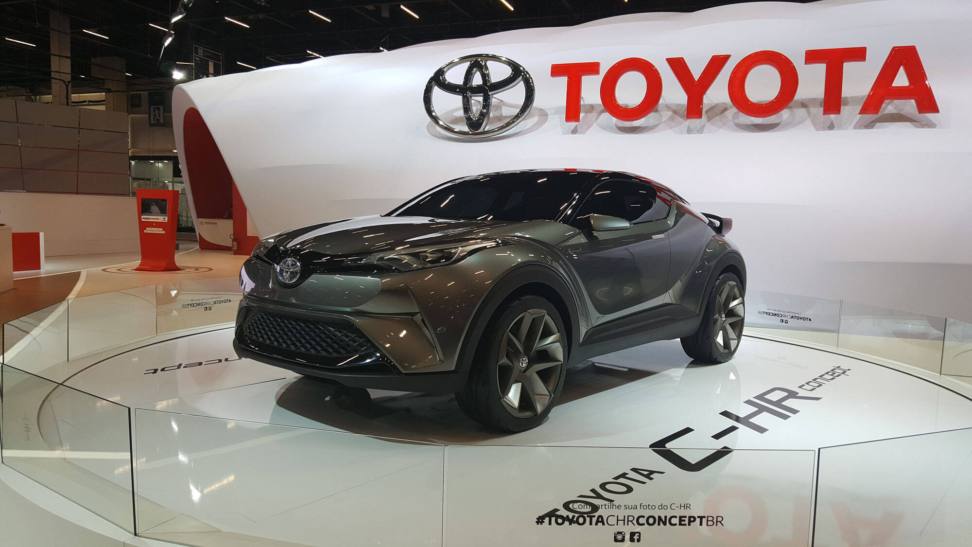 Toyota C-HR Concept. Foto: Nicolas Tavares/iG Carros