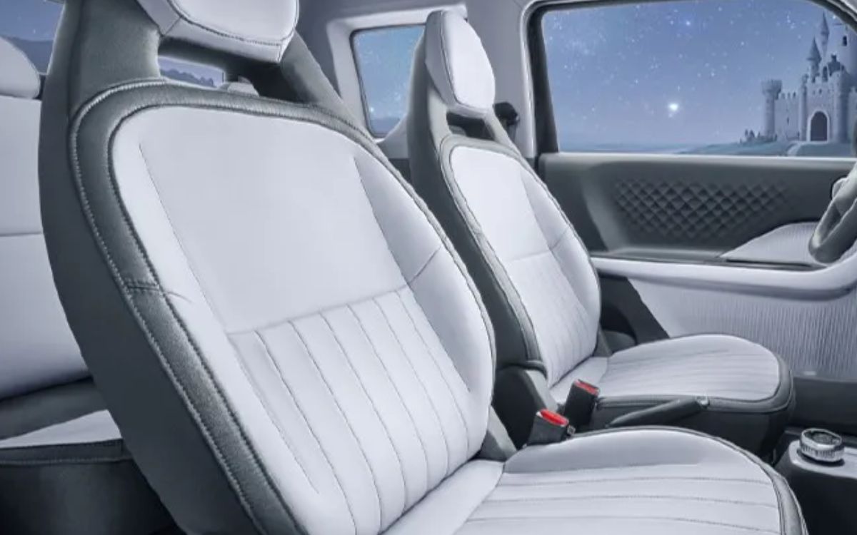 Interior do Livan Smurf EV. Foto: Divulgação/Livan