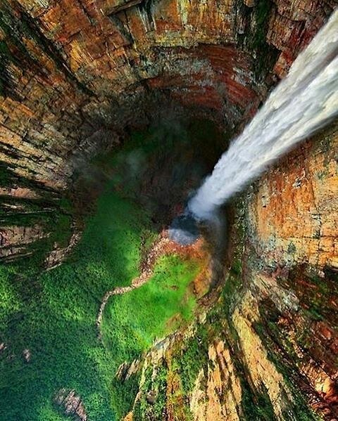 Cachoeira Salto Angel - Parque Canaíma (VE). Foto: Reprodução da Redes Sociais