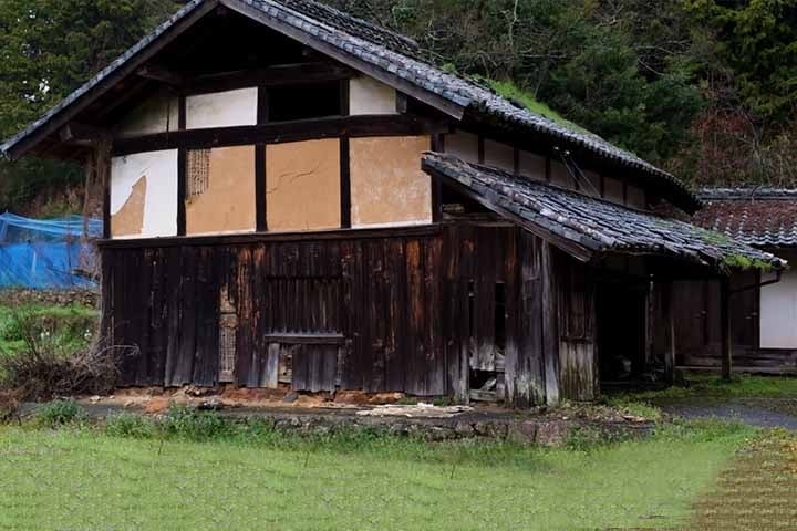 O Japão registrou o número recorde de nove milhões de casas abandonadas. 
