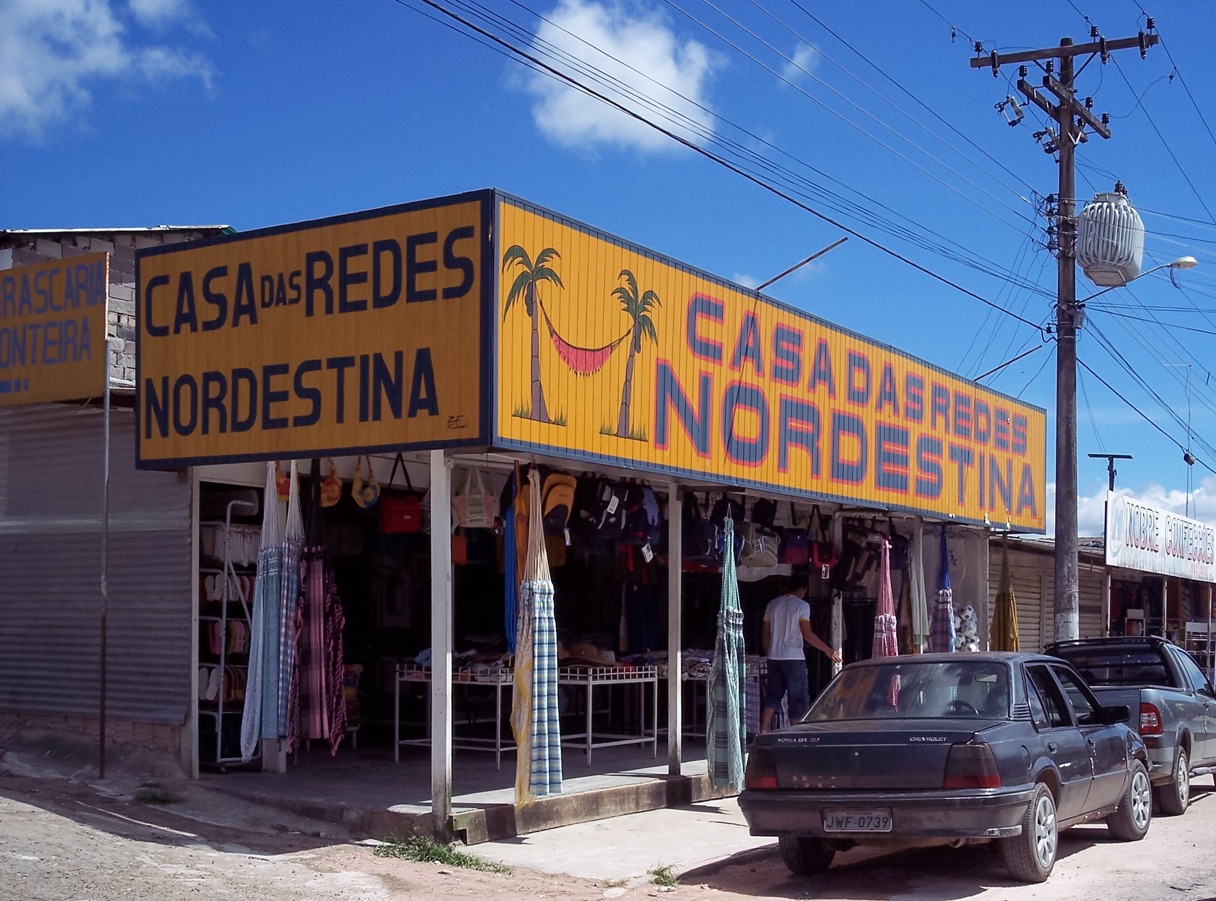 Também não podem naqueles que exijam desmatamento de Mata Atlântica primária ou secundária, em estágio médio ou avançado de regeneração. Além disso, os terrenos não podem ser predominantemente cársticos, que apresentem cavernas, sumidouros ou rios subterrâneos. Reprodução: Flipar