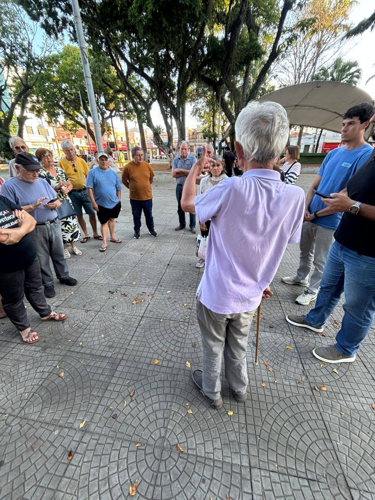 Manifestações contra o Viaduto . Foto: Gabriel Samahá