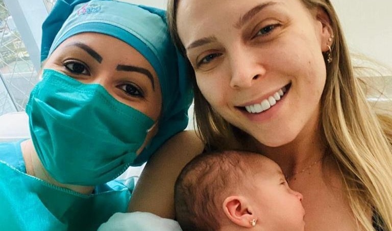 Aline Fernandes, da Home Baby Assessoria, e Tata Estaniecki Cocielo  Reprodução/Instagram