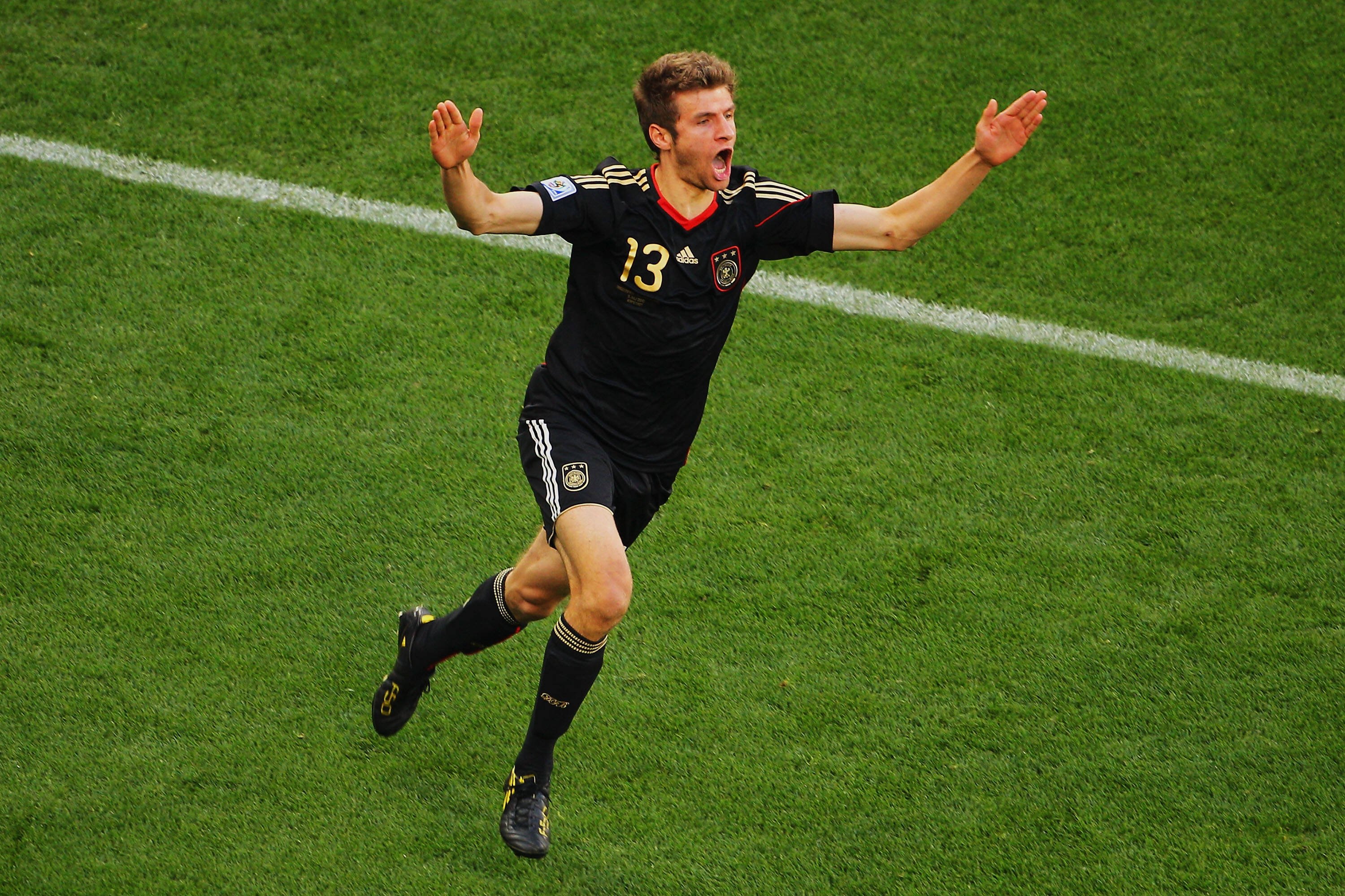 Em homenagem ao ídolo Gerd Müller, Thomas Müller usa a 13 na seleção alemã Getty Images